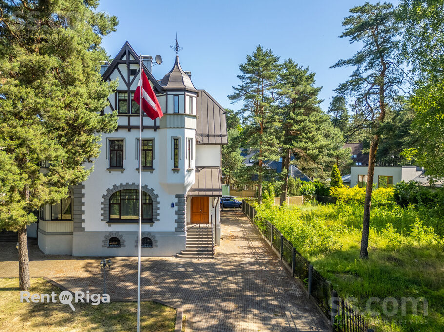 Sudrabu Edžus 1, Rīga — maja