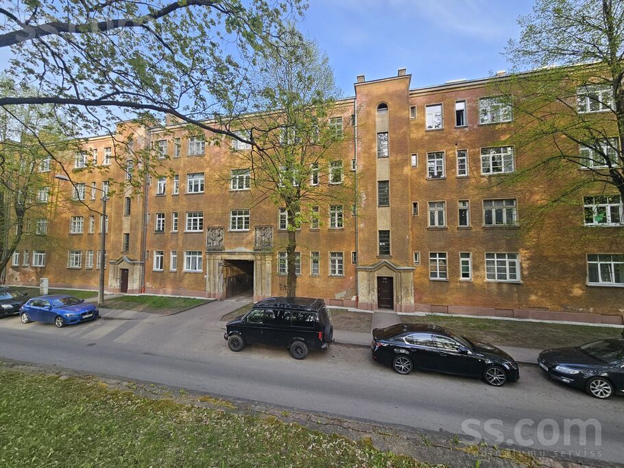 Lomonosova 2, Rīga — dzivoklis
