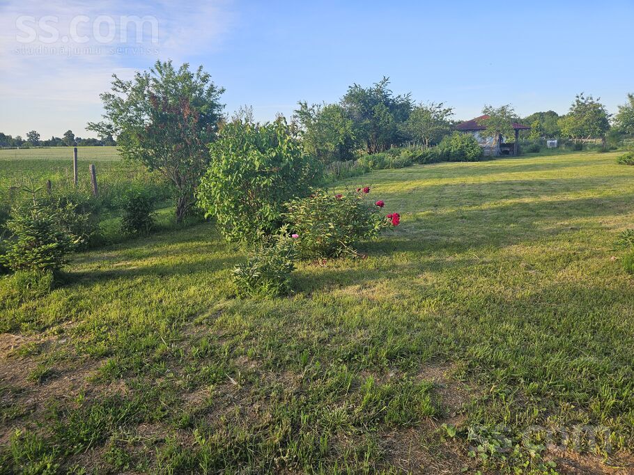 Cidoniju 36, Iecava, Bauska un raj., Iecavas nov. — zeme