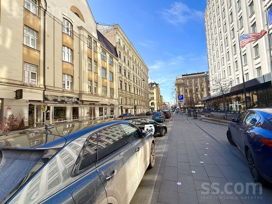 Dzirnavu 34, Rīga — dzivoklis