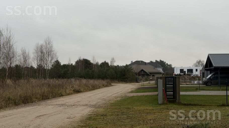 Vizmas iela, Brīvkalni, Rīgas rajons, Babītes pag. — zeme