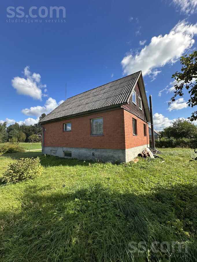 Vītiņi, Meņģele, Ogre un raj., Meņģeles pag. — maja