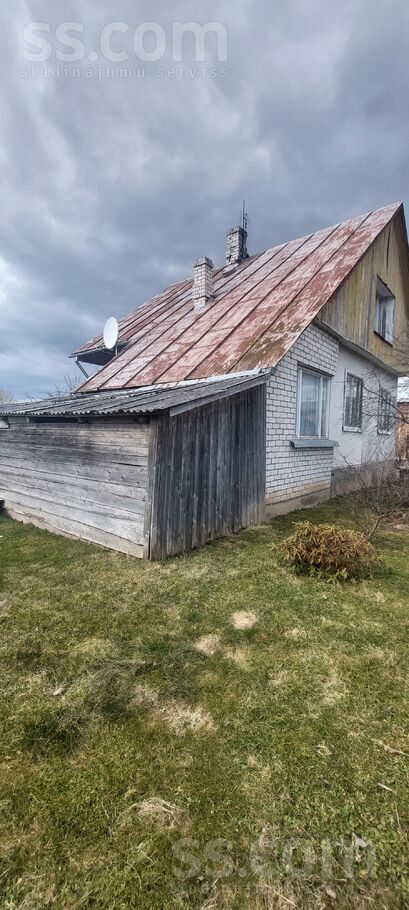 Vālodzes iela 9, Limbaži un raj., Limbaži — maja