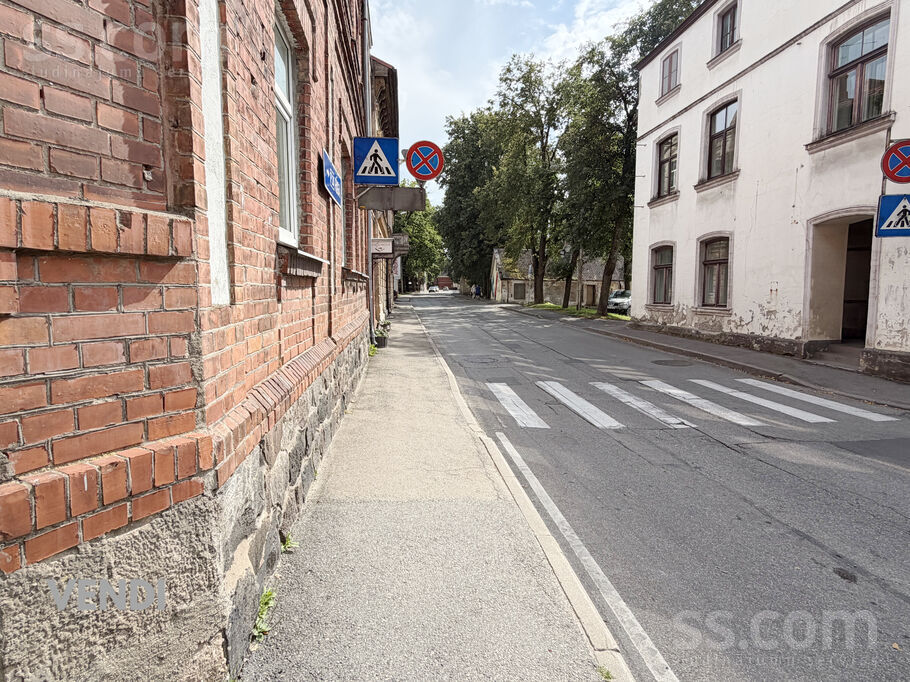 Vaļņu iela 11, Cēsis un raj., Cēsis — dzivoklis