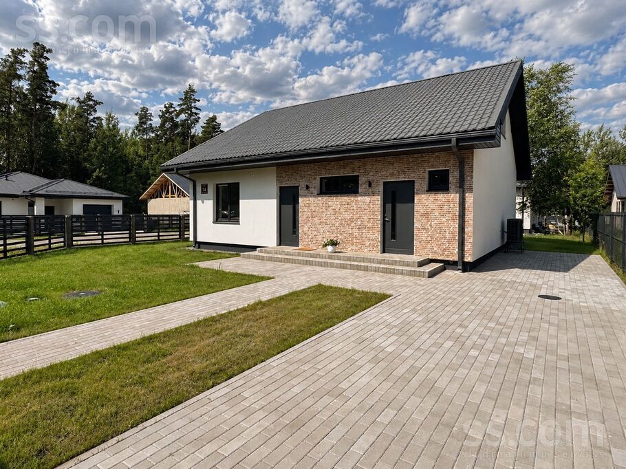 Stārķu iela 14, Rīgas rajons, Salaspils — maja