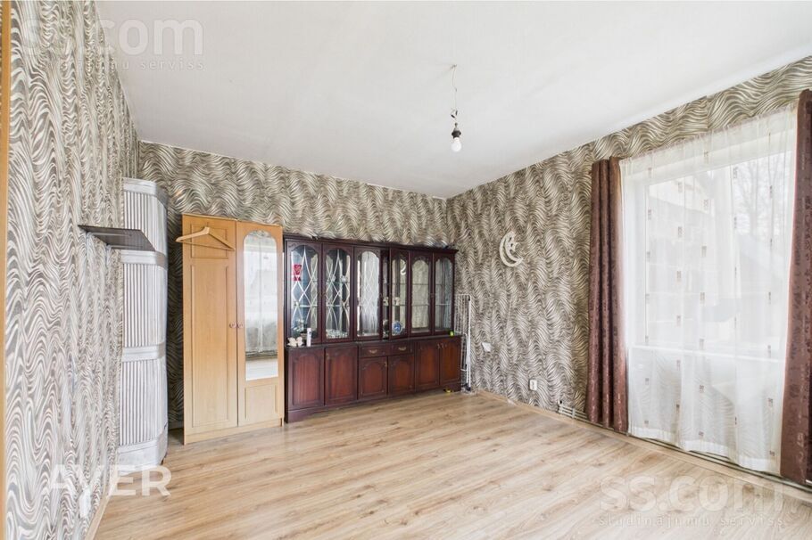 Pļavu iela 12, Gulbene un raj., Gulbene — maja