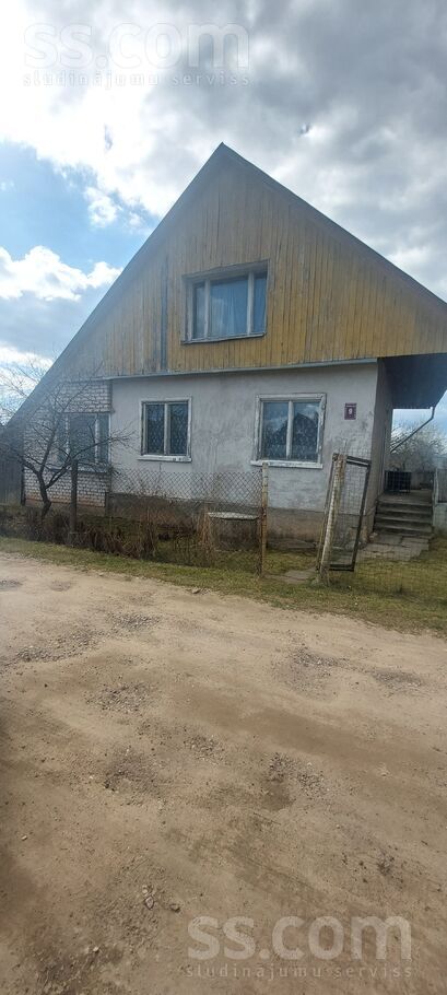 Vālodzes iela 9, Limbaži un raj., Limbaži — maja