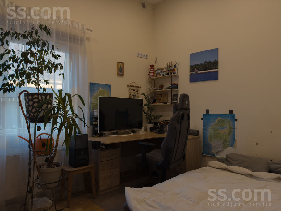 Doles dārzs 50, Dole, Rīgas rajons, Salaspils l. t. — maja