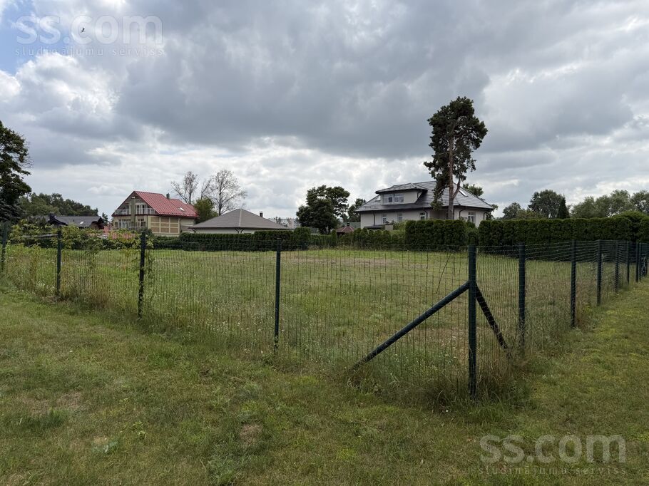 Kapteiņa Zolta iela 132, Jūrmala — zeme