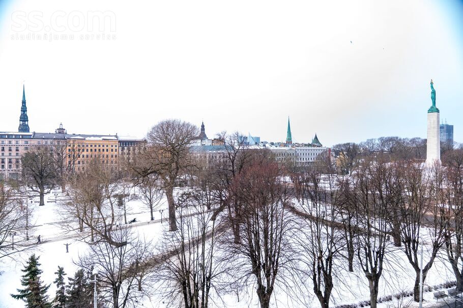 Raiņa bulv. 17, Rīga — dzivoklis