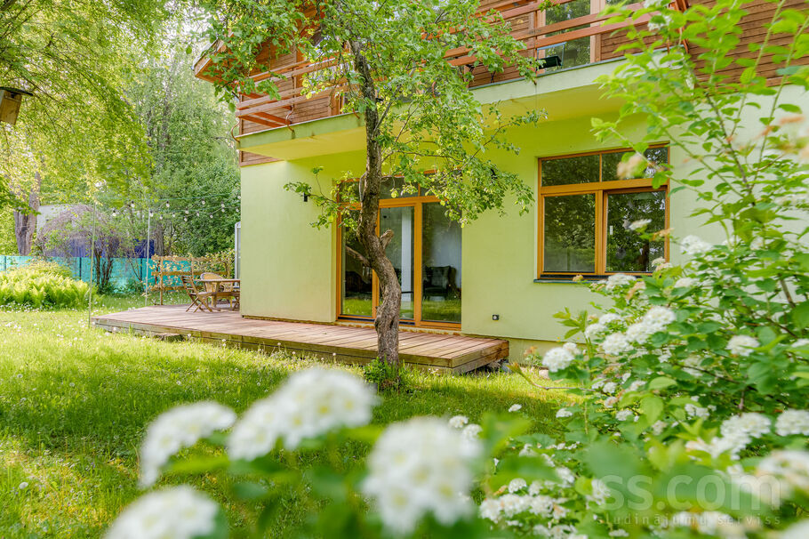 Kļavu iela, Jūrmala — maja