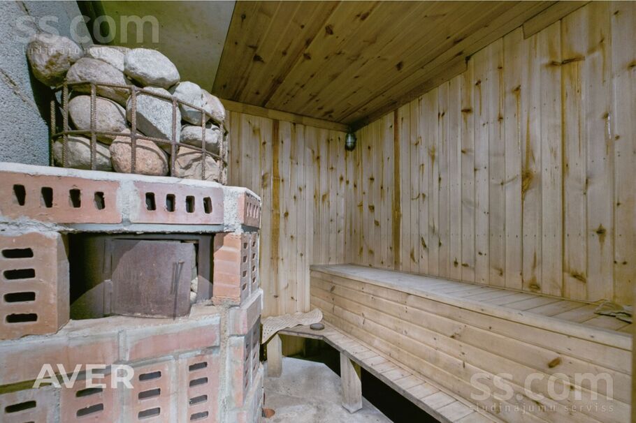 Pļavu iela 12, Gulbene un raj., Gulbene — maja