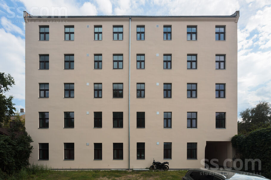 Zvaigžņu 21, Rīga — dzivoklis