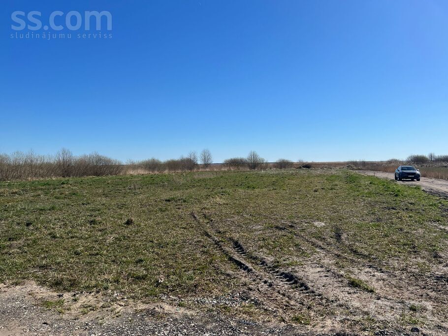 Grīnvalti, Liepāja un raj., Nīcas pag. — zeme