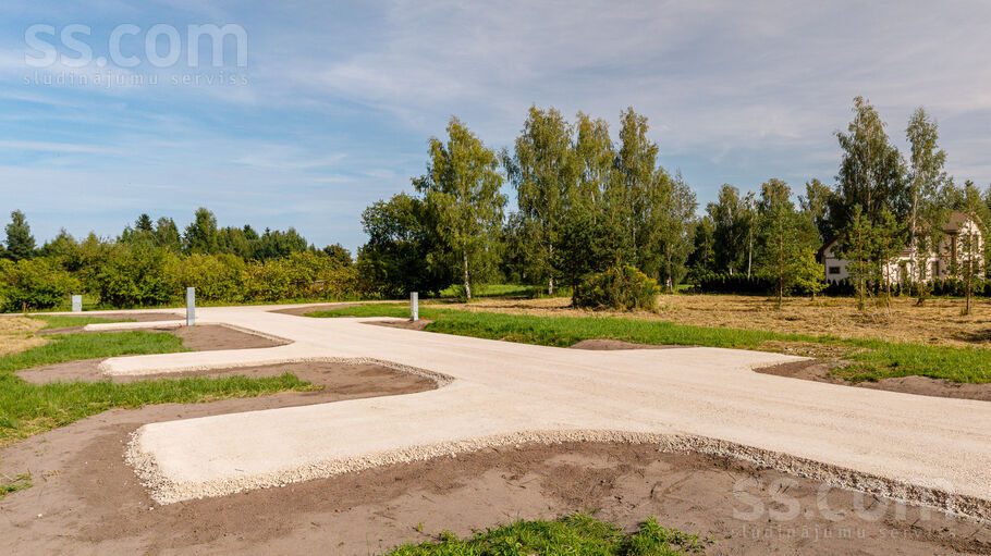Jaunozolu iela 2, Jelgava un raj., Jelgava — zeme