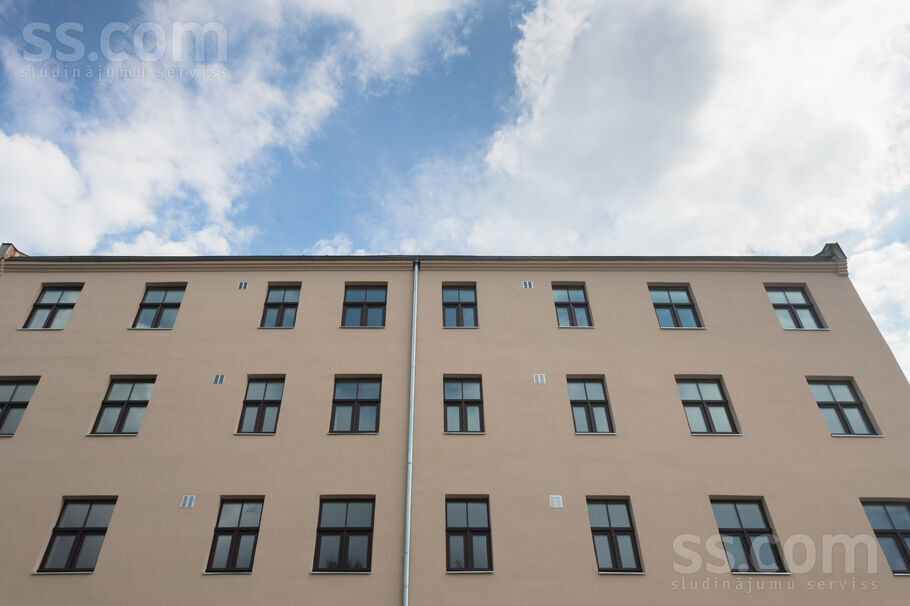 Zvaigžņu 21, Rīga — dzivoklis
