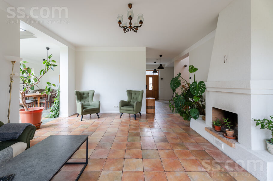 Kļavu iela, Jūrmala — maja