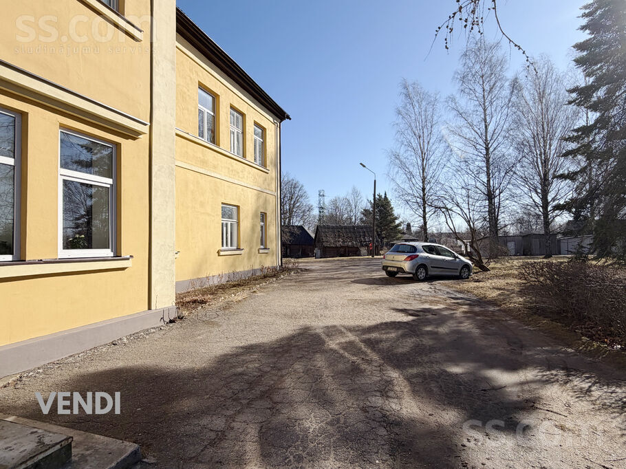 Krasta 44, Limbaži un raj., Salacgrīva — dzivoklis