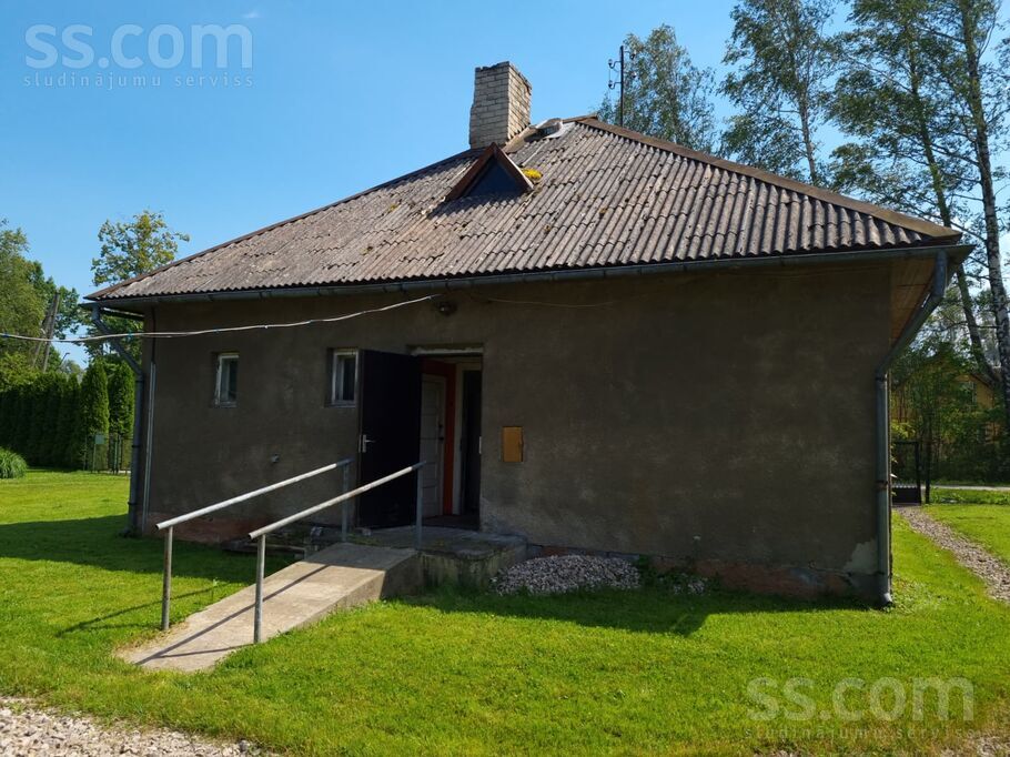 Staiceles 1a, Jūrmala — maja