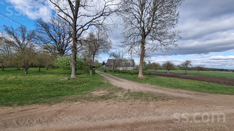 Medņi, Līkupēni, Saldus un raj., Rubas pag. — zeme