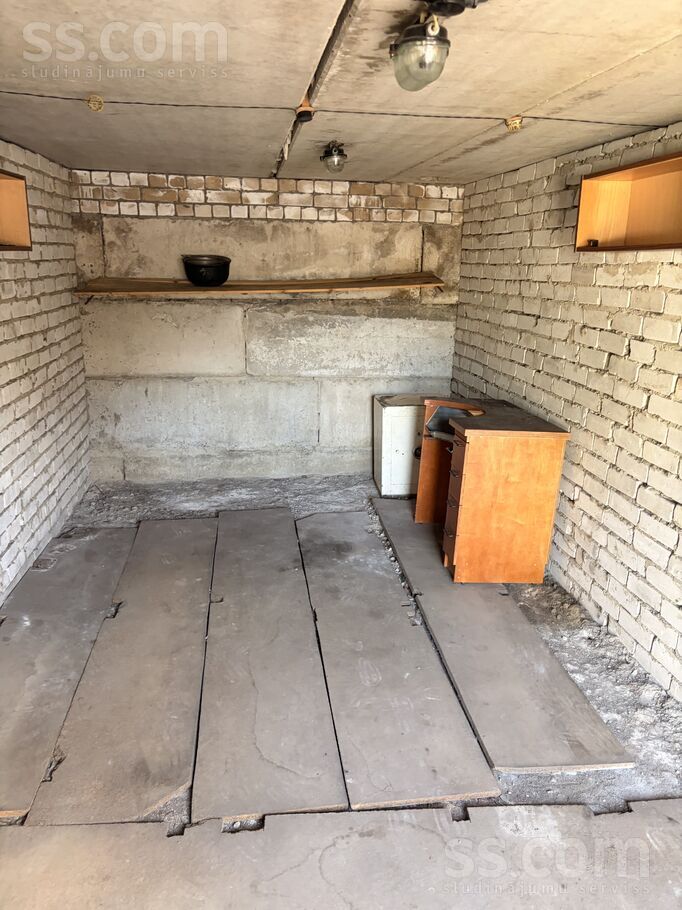 Kleistu 44, Rīga, Imanta — telpa