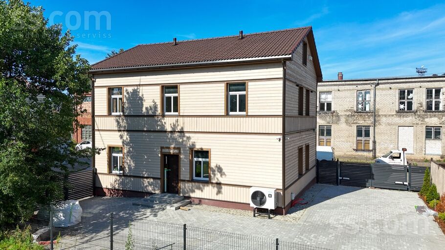 Tērauda iela 25, Liepāja un raj., Liepāja — maja