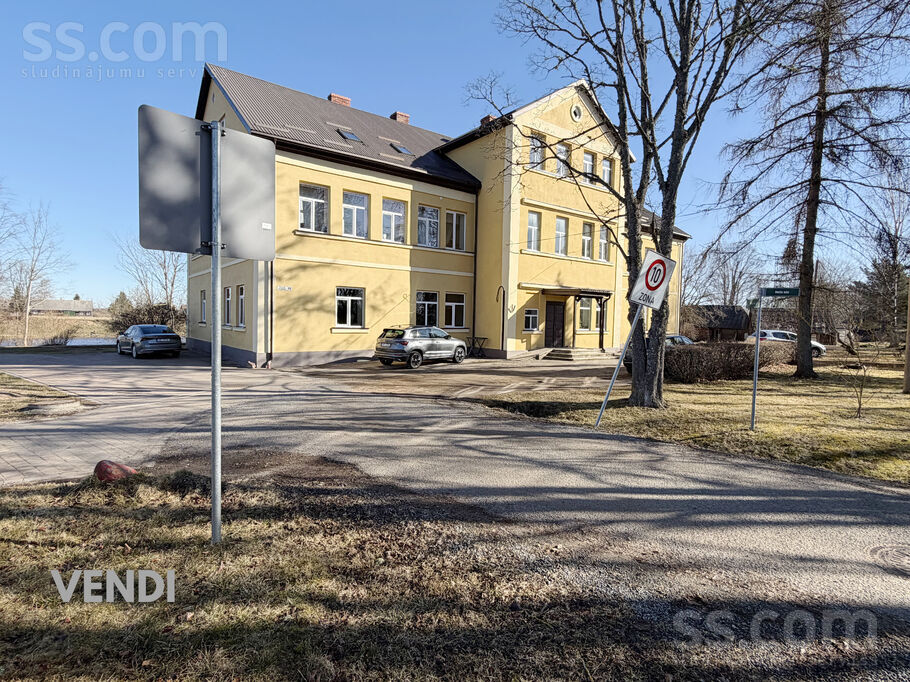 Krasta 44, Limbaži un raj., Salacgrīva — dzivoklis
