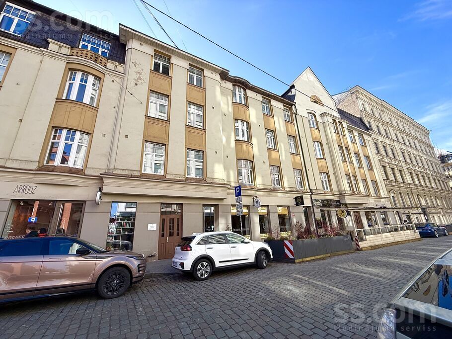 Dzirnavu 34, Rīga — dzivoklis