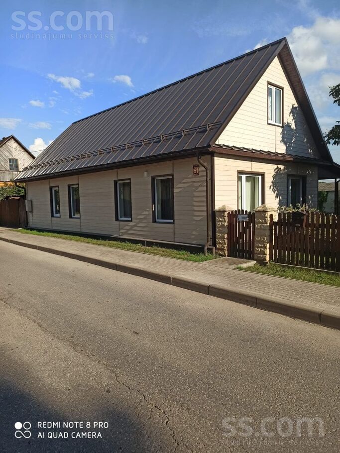 Kr. Barona 51, Ludza un raj., Ludza — maja