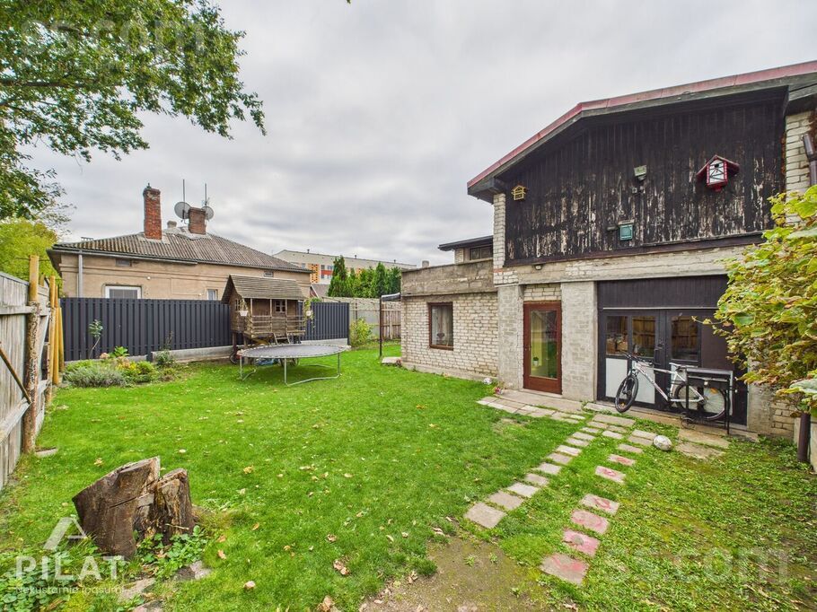 Dzintaru iela 76a, Liepāja un raj., Liepāja — maja