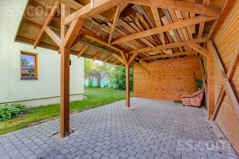 Kļavu iela, Jūrmala — maja