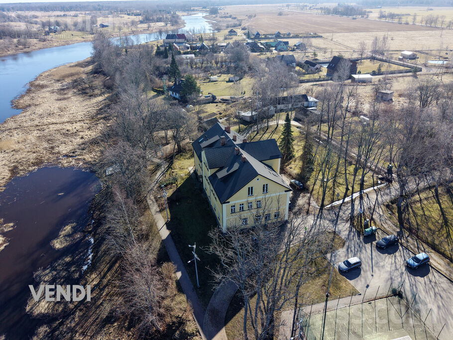 Krasta 44, Limbaži un raj., Salacgrīva — dzivoklis