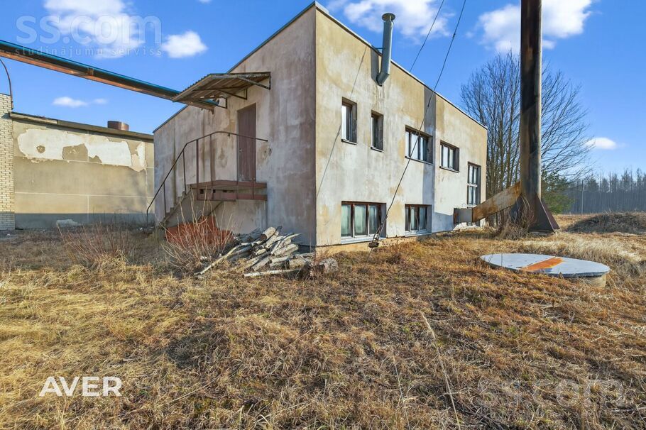 Dzeņi 1, Valmiera un raj., Bērzaines pag. — telpa