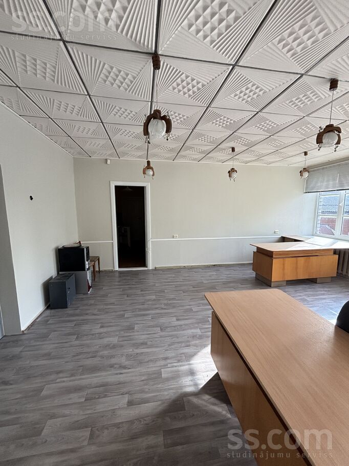 Lielā iela 28, Liepāja un raj., Grobiņa — birojs