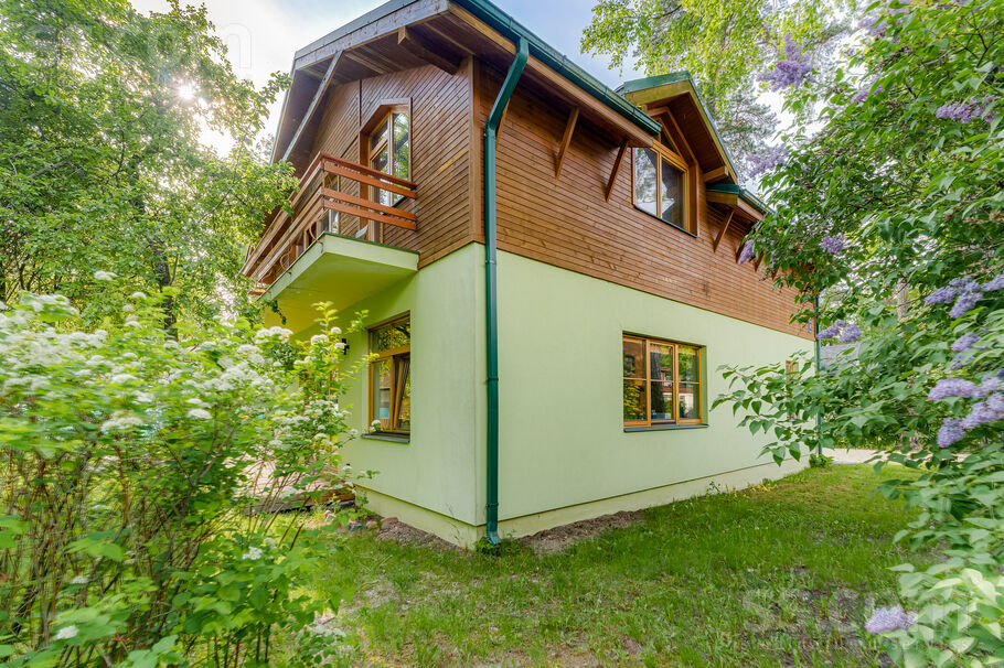 Kļavu iela, Jūrmala — maja