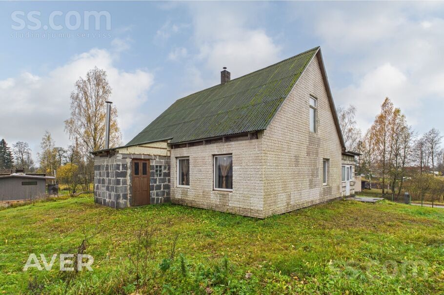 Pļavu iela 12, Gulbene un raj., Gulbene — maja