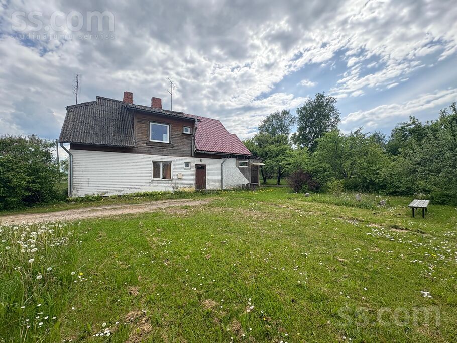 Līgatnes 28, Cēsis un raj., Cēsis — maja