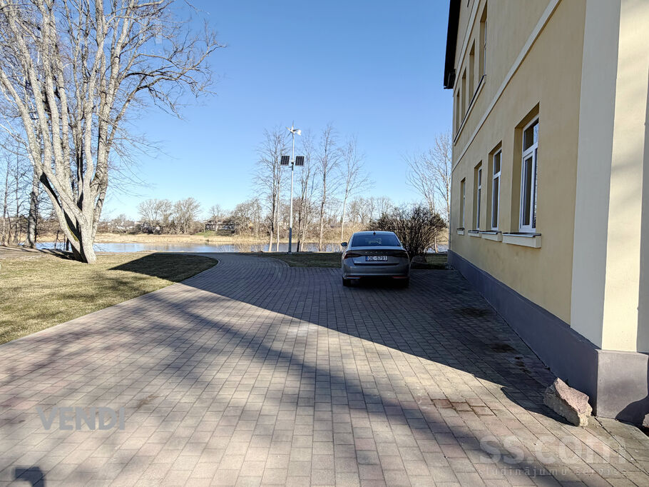 Krasta 44, Limbaži un raj., Salacgrīva — dzivoklis